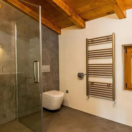 Villa Sagri For 7 Persons In Istria With 24 M2 Heated Pool & Jacuzzi - Pet Friendly